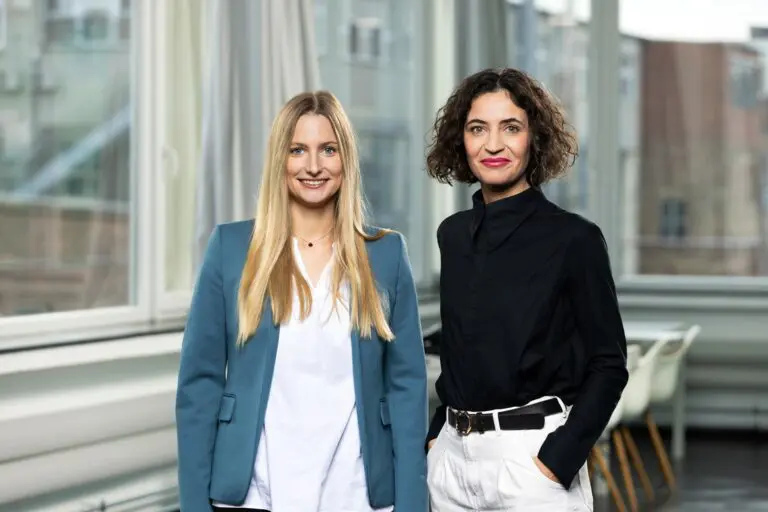 Josephine Ballon & Anna-Lena von Hodenberg von HateAid. Copyright: HateAid