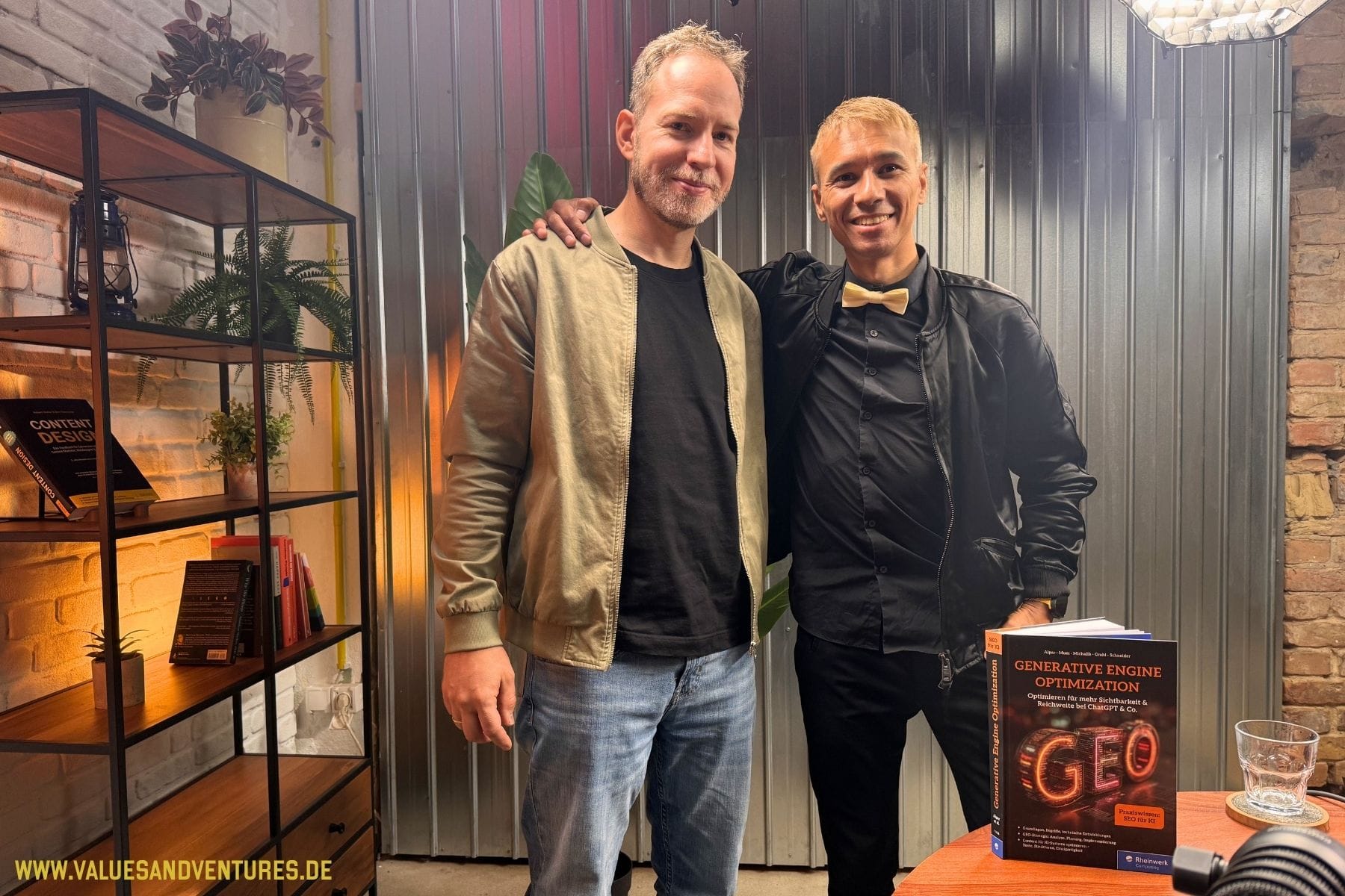 Martin Grahl von Claneo und Host Ben Harmanus im Values & Ventures Studio.