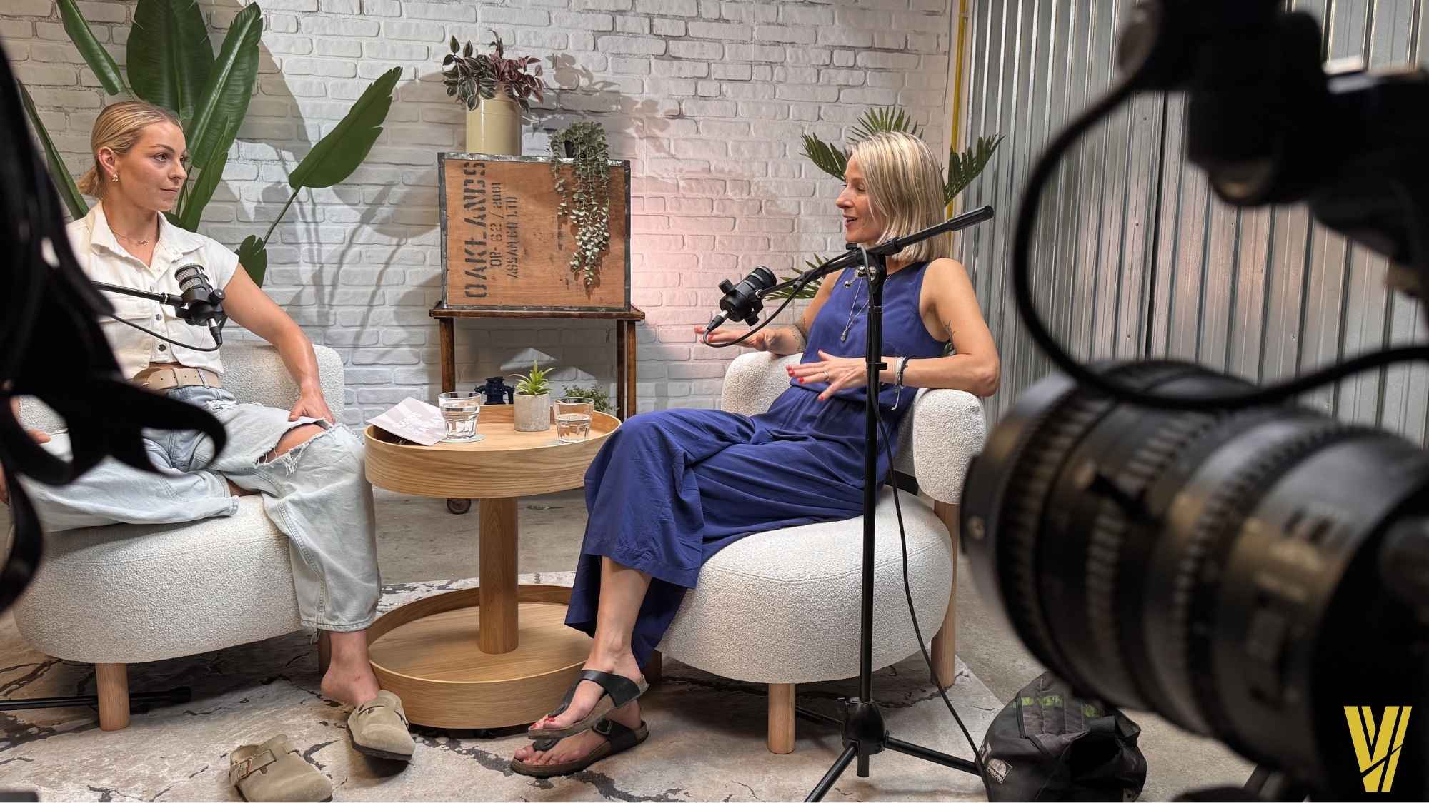 Kathrin Kunz-Lehr und Anna Ewald im Values and Ventures Studio. Bild: Ben Harmanus